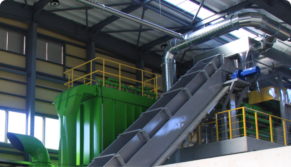 Aラインの電磁式吊下磁選機